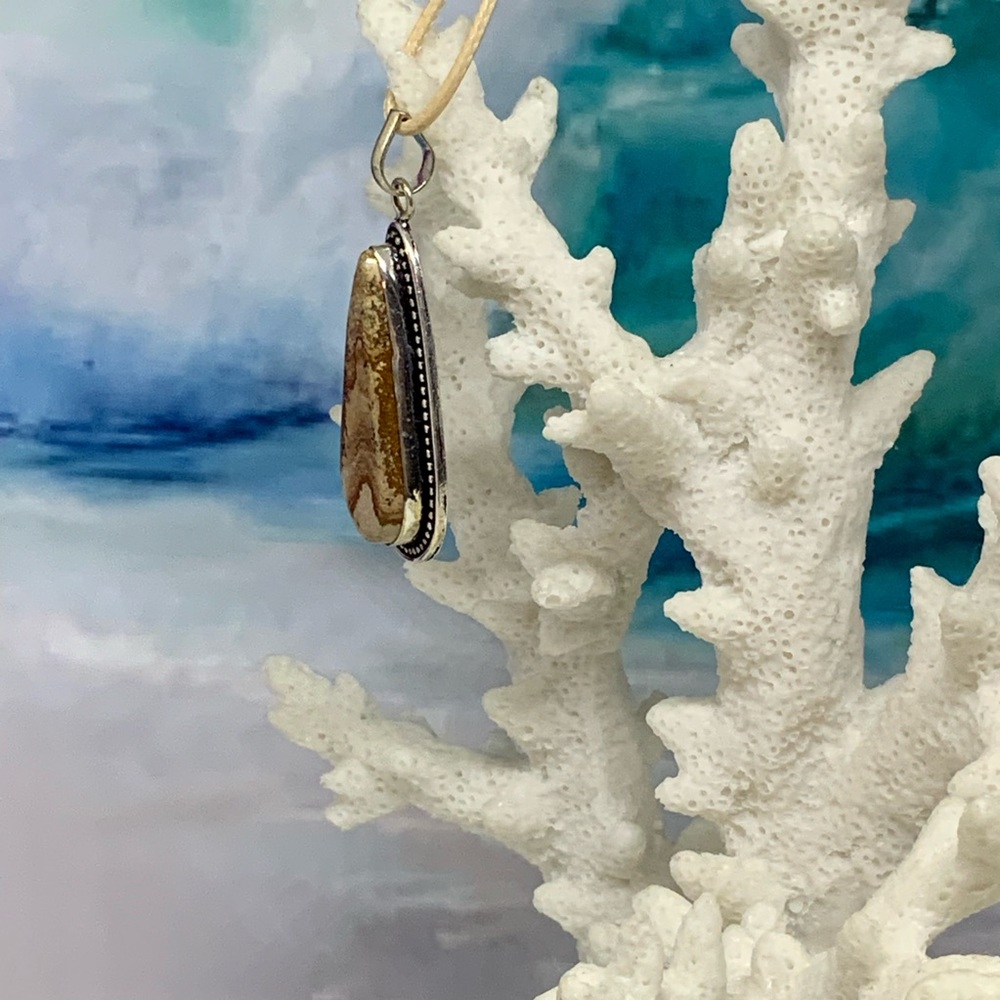 Picture Jasper Necklace - 925 Silver Plated on Waxed Cotton Cord - Handmade - Picture 5 of 10